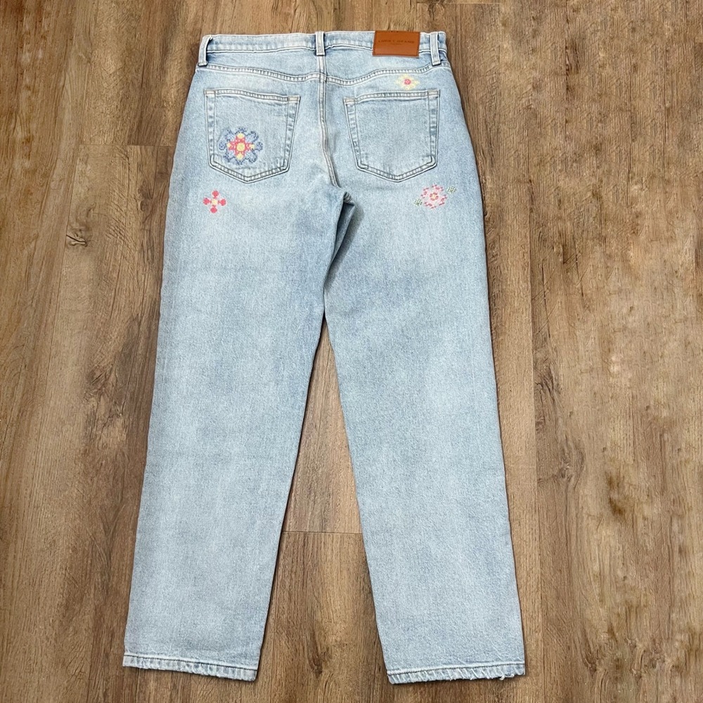 Lucky Brand Boy Mid Rise Relaxed Straight Embroidered Floral Jeans Light Wash 8 - Picture 5 of 11